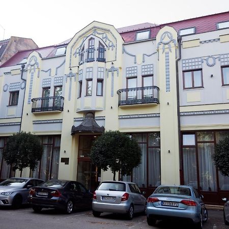 Hotel Royal Senta Eksteriør bilde