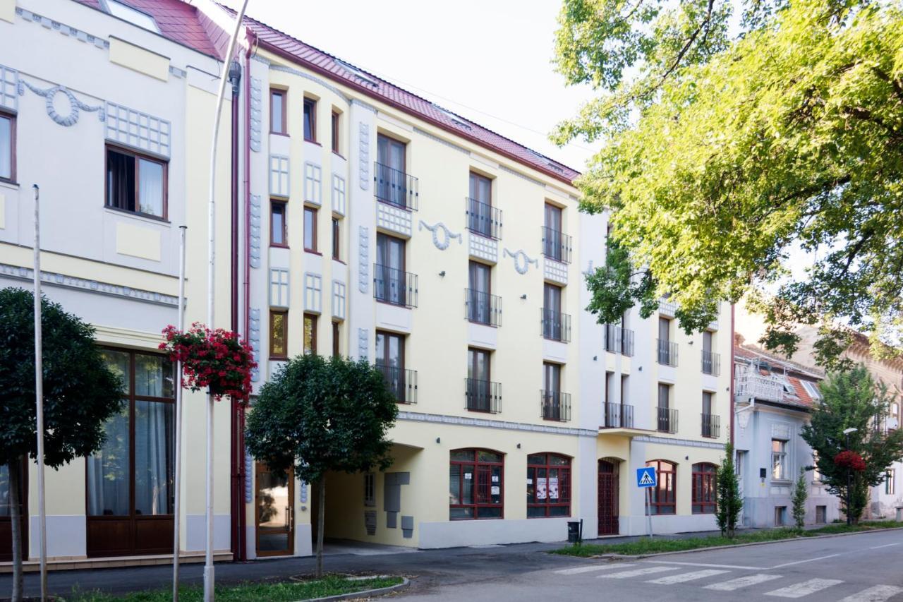 Hotel Royal Senta Eksteriør bilde